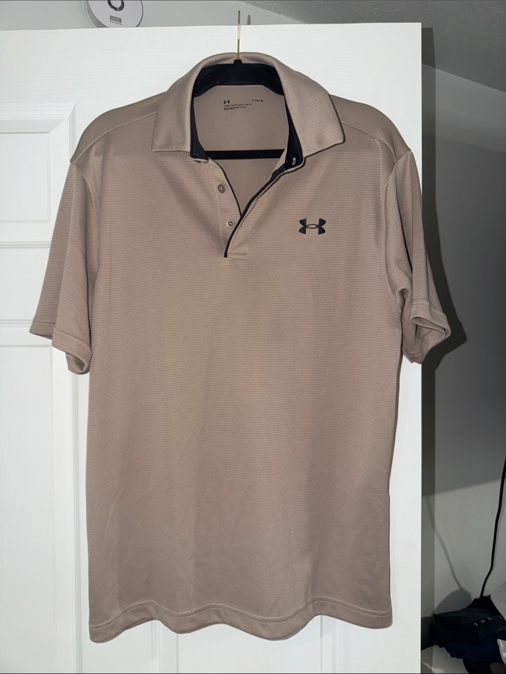 Under Armour men’s polo shirt